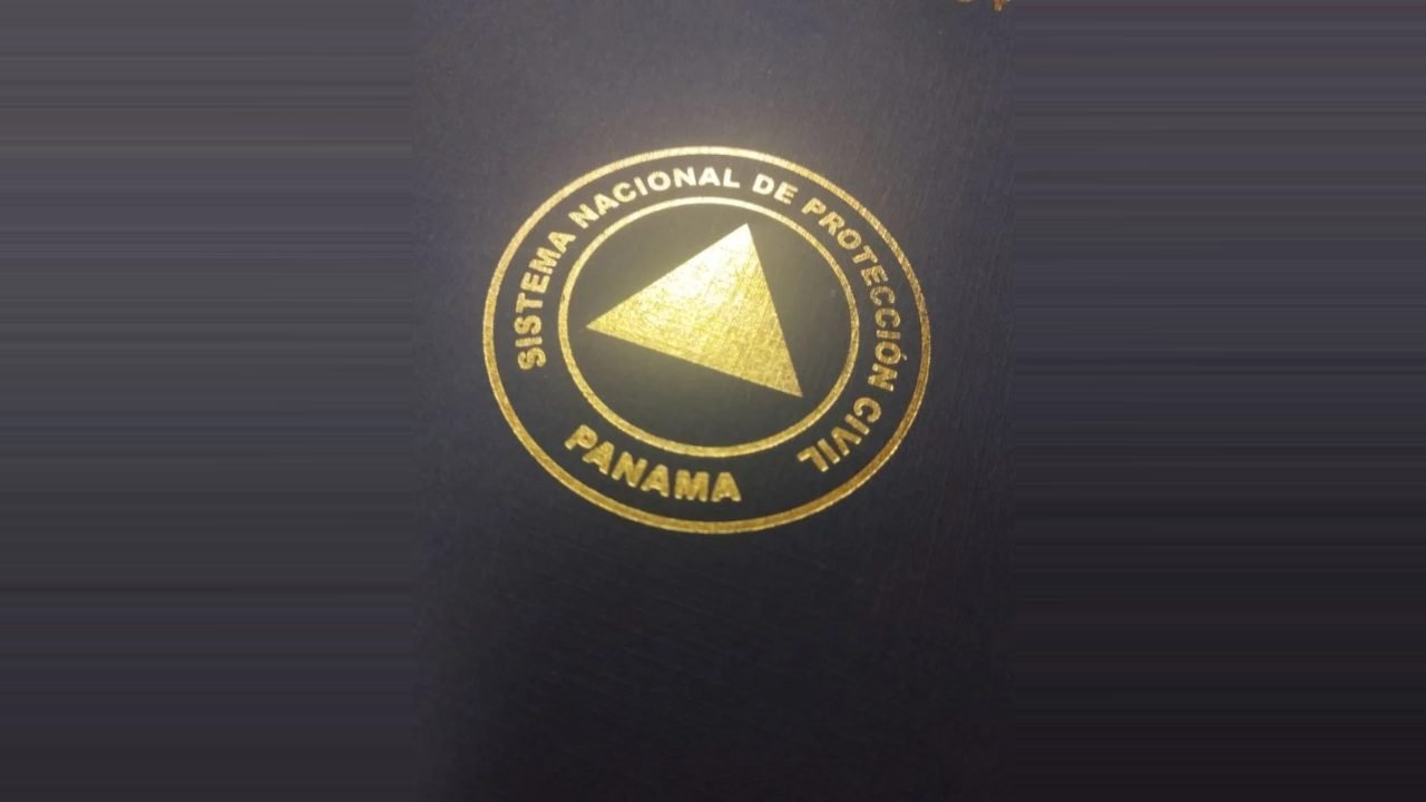 Folder con Estampado Foil dorado o plateado – ServiDigitales Panamá