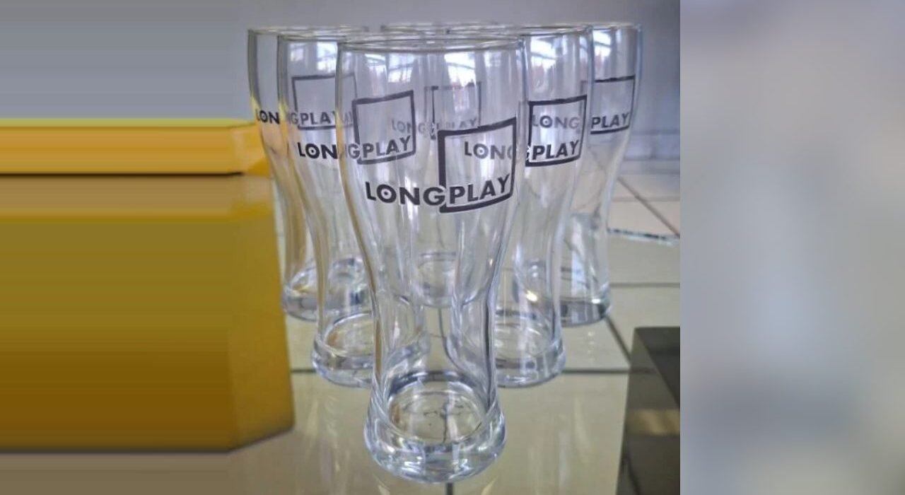 Serigrafia en Vasos con un color – ServiDigitales Panamá