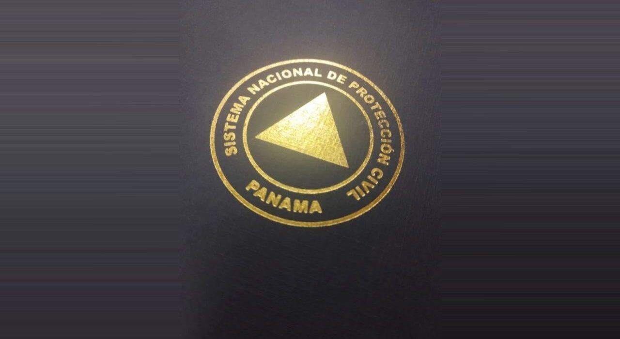 Folder con Estampado Foil dorado o plateado – ServiDigitales Panamá
